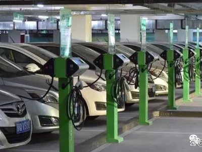 新能源車換電池費用引熱議：選新能源還是燃油車？結合場景算筆賬