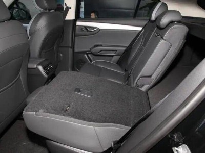 8.98萬起！四驅混動“方盒”SUV來襲，車內秒變2米大床，年輕人新寵？