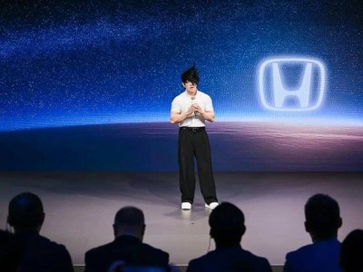 CR-V全球30年榮耀款煥新登場,智能駕控進階,舒適安全升級開啟新篇