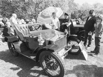 加拿大奧克維爾第40屆“英國汽車日”：展出各時期英制汽車成北美盛會