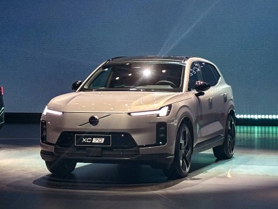 沃爾沃全新XC70上市!插混動(dòng)力續(xù)航超1200km 限時(shí)尊享價(jià)26.99萬(wàn)起