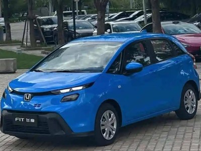 燃油車仍有市場！新款飛度、天籟、帝豪、卡羅拉四大新車將至，設計智能雙升級