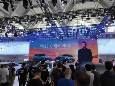 天津十一車展吉利東方曜系列登場,以五大優勢開啟燃油車價值重構新篇