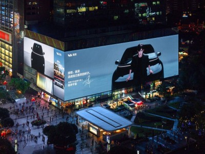 ?25萬級純電SUV對決:小米YU7點燃科技激情,理想i6守護家庭出行?