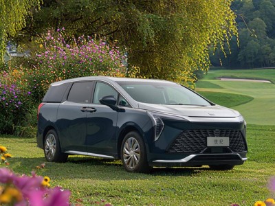 MPV市場激戰(zhàn)正酣!四款高關(guān)注度新車登場 別克世紀果嶺版打頭陣