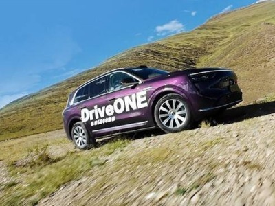 華為DriveONE賦能新能源車,高原挑戰盡顯可靠性能與綠色出行新范式