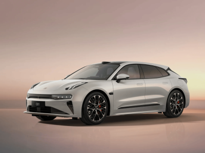 煥新極氪001攜900V高壓平臺(tái)登場,智能配置升級(jí),續(xù)航加速再突破