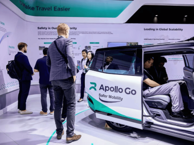 百度AI驅動全球突破:股價攀升應用拓展,自動駕駛引領科技新篇章