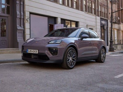 2026款保時捷純電Macan上市 售價59.8萬起 配置升級選裝價有漲有降