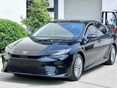 2026款凱美瑞煥新登場，混動低價+科技內飾，雅閣車主直呼壓力來了