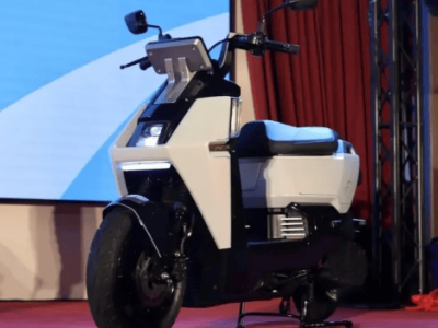 三陽(yáng)首款增程式電動(dòng)PE3踏板車亮相，續(xù)航325km且百公里油耗不到1升