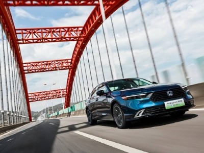 雅閣e:PHEV:以輕量化混動(dòng)技術(shù)破局,106公里續(xù)航重塑B級(jí)車(chē)價(jià)值新標(biāo)桿