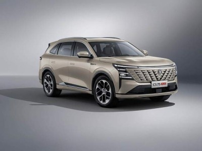 長安CS75 PLUS智慧冠軍版登場，動力配置雙升級，能否撼動經(jīng)典SUV地位？