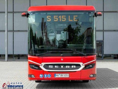 設計獨具匠心,實力毫不遜色!賽特拉S 515 LE混動城際客車實拍解析