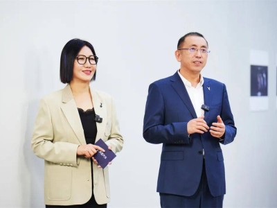 嵐圖泰山座艙首秀:AI座椅智慧交互 全景聲場 全場景供電共啟豪華新境