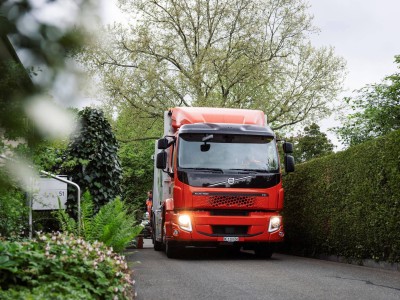 沃爾沃電動卡車:多元技術路徑并行,2026年將推600公里續航重卡