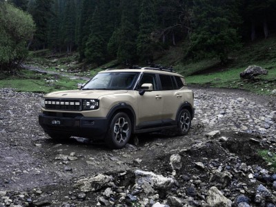 捷途山海T1四驅(qū)版將至,三電機(jī)真四驅(qū)解鎖城市與野外的全能出行