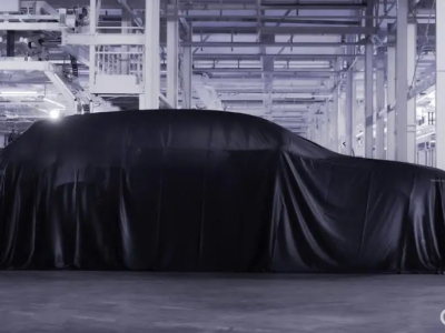 賓利首款豪華城市純電SUV細(xì)節(jié)披露,6.5分鐘補能160km,2027年上市