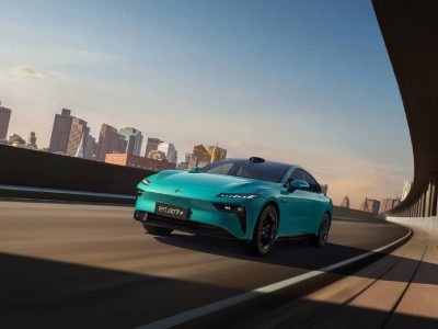 東風奕派007+上市,百萬級性能僅售13.99萬起,瞄準年輕市場