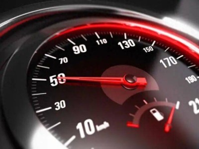 高速行車如何避免“龜速”？老司機(jī)親授黃金法則，助你安全又高效