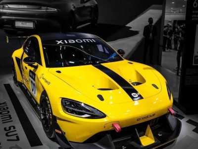 小米SU7 Ultra“挖孔機蓋”虛假宣傳案再開庭，小米法務稱無誤導且不擔連帶責任