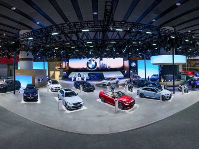 百年傳承與創新破局：寶馬以技術為筆，繪就豪華出行新畫卷