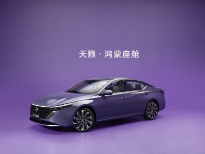 燃油車“智變”新較量:天籟·鴻蒙座艙與凱美瑞誰能更勝一籌?