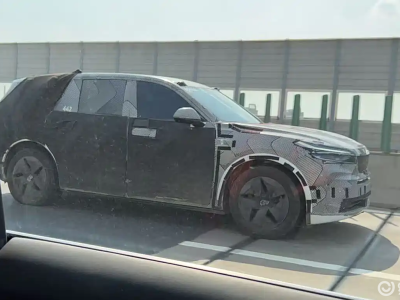 樂道L80新動態:因L90熱銷推遲至2026上半年發布,定位大五座家庭SUV