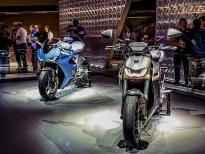 諾頓Manx R米蘭車展首秀,以實力向全球頂級跑車發(fā)起挑戰(zhàn)!