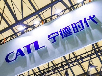 寧德時(shí)代2027年量產(chǎn)全固態(tài)電池,高能量密度長(zhǎng)續(xù)航,新能源電車迎新篇