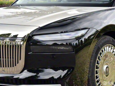 嵐圖追光L即將登場:超5米1車身配4.8s破百,配置動力亮點十足