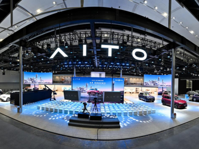 問界M9、M8雙旗艦:以科技豪華之姿,引領豪華車市場新變革