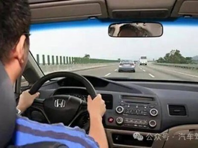長途駕駛老司機為何寧愿累也不讓同乘者開?背后原因值得深思