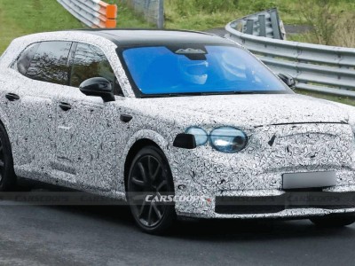 賓利首款純電SUV亮相紐北賽道 定位添越之下 續航動力引期待