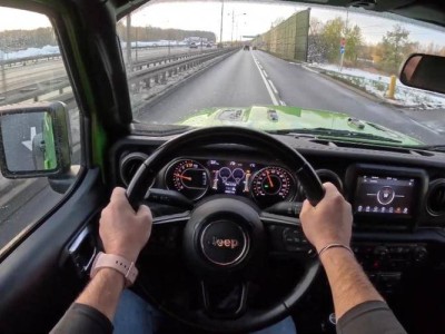 運動小車也能很省油?實測這款車百公里油耗僅6L,性能與經濟兼得