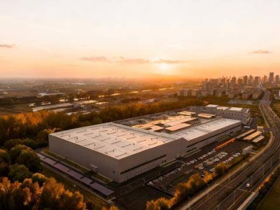 吉利全球全域安全中心亮相，以硬核實(shí)力引領(lǐng)汽車安全邁向新紀(jì)元