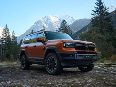 縱橫G700：超長續航搭配全域互聯，舒適配置解鎖長途穿越新體驗