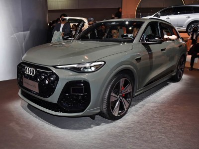 全新奧迪Q5L煥新登場：華為智駕賦能PPC平臺 開啟豪華燃油新篇章