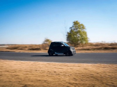 回歸“老本行”：smart #2雙門純電小車啟動路試