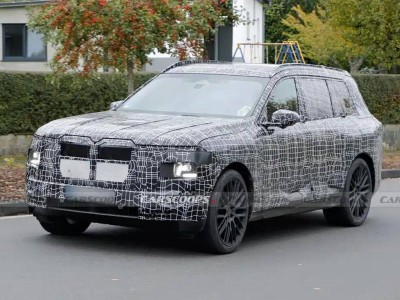 全新寶馬X7諜照渲染圖來襲！分體大燈亮眼，百萬售價你心動嗎？