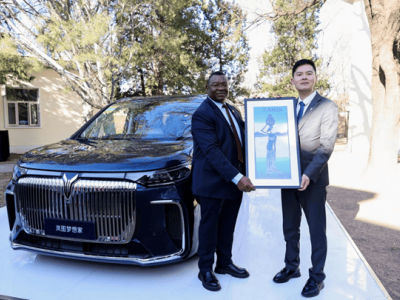 嵐圖夢想家獲贊比亞駐華使館青睞 憑實力擔當外交工作用車重任