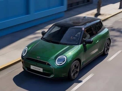 2026款電動MINI COOPER上市,經(jīng)典設(shè)計邂逅5G科技與多樣配置