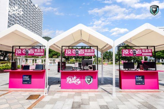 街道上有店鋪的標志紅色背景白色的字
AI 生成的內容可能不正確。